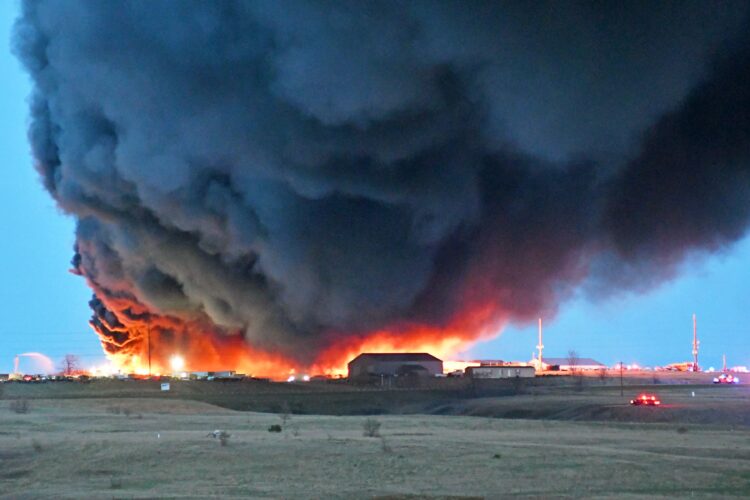 Fire departments respond to Williston industrial site fire